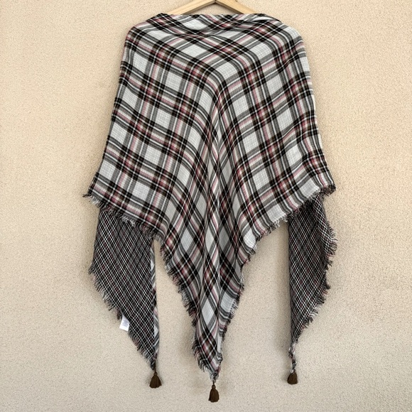 J.Jill plaid fringe & tasseled triangular shawl wrap - Picture 2 of 3